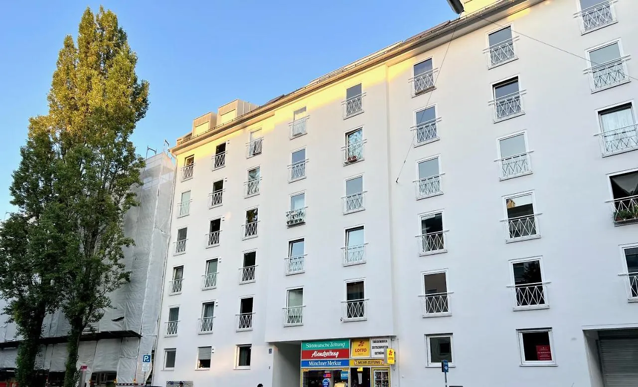 Zentral Gelegene Wohnung - 1 Min Von Der U-Bahn Entfernt Munich 0*,  Germany
